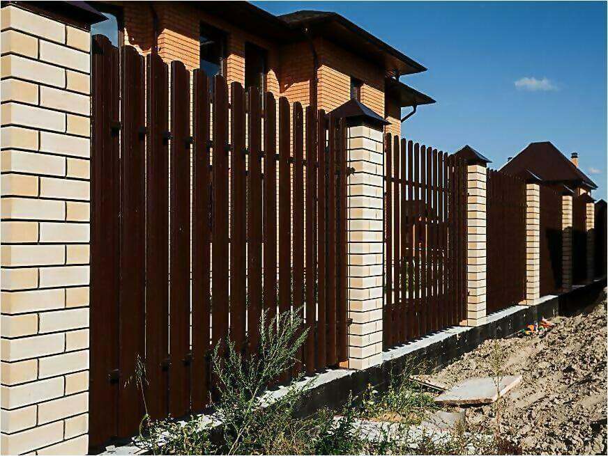 забор из штакетника 115м фото1 в Сыктывкаре