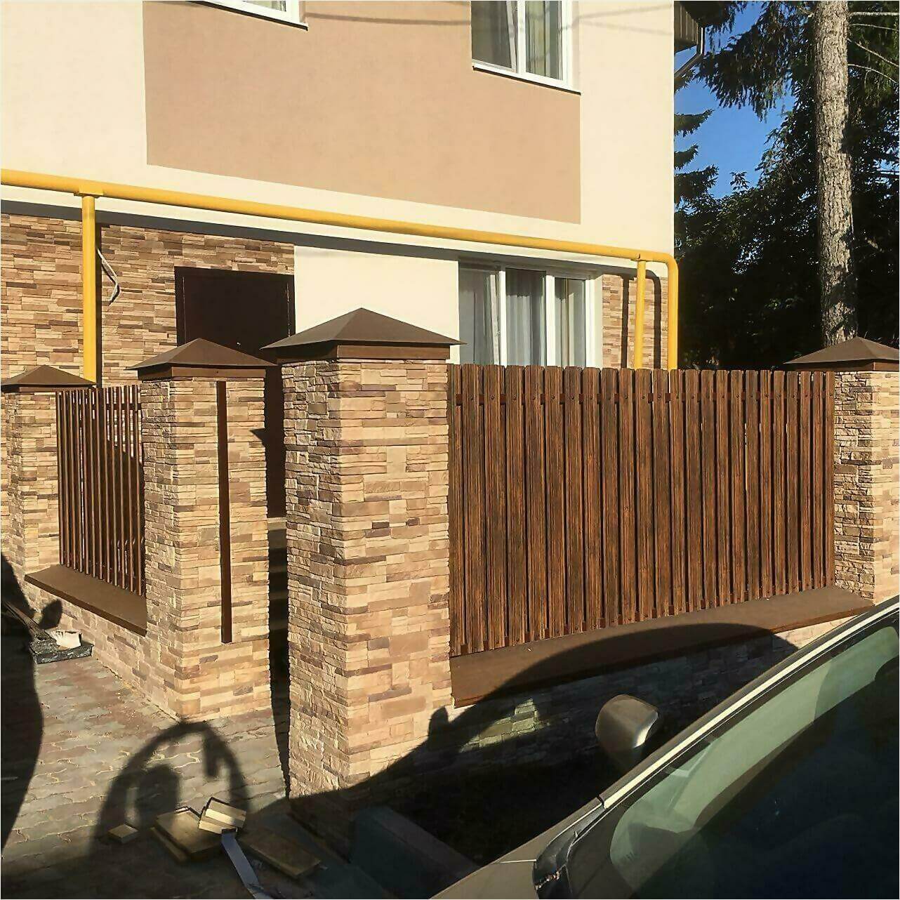 забор из штакетника 70м каштан фото3 в Сыктывкаре