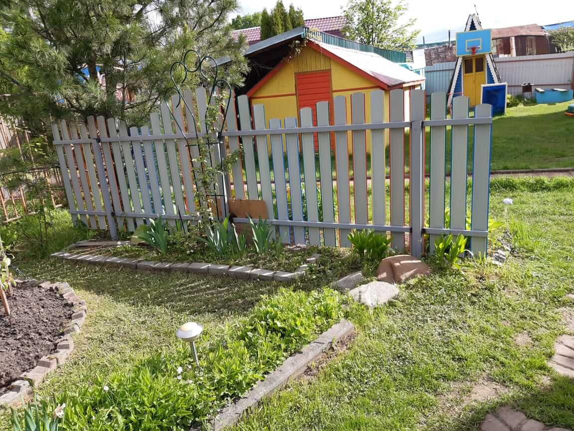 забор из разноцветного штакетника односторонний фото3 в Сыктывкаре