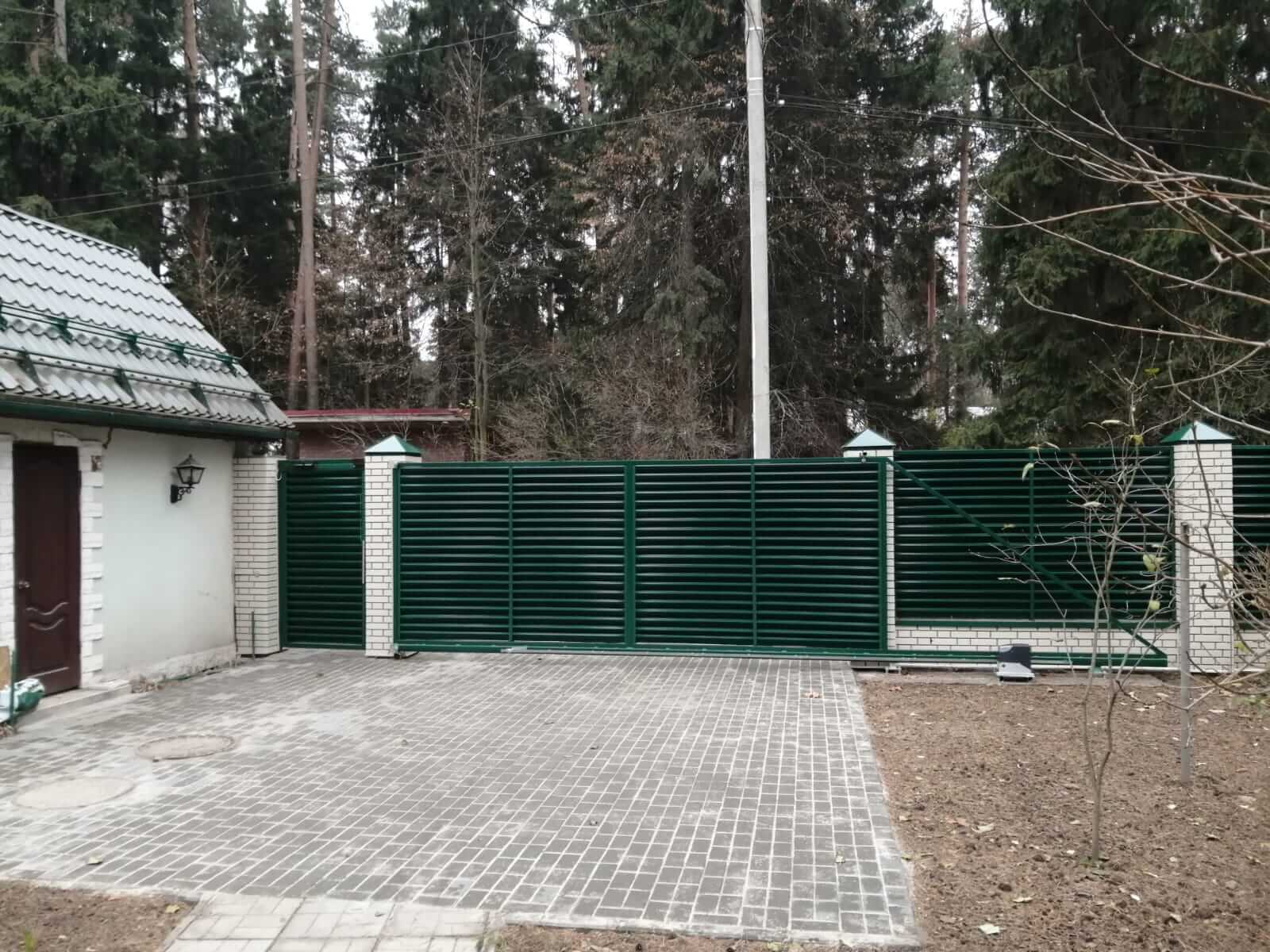 Забор-жалюзи с ламелями ЭКО-Z Зеленый Мох фото2 в Сыктывкаре