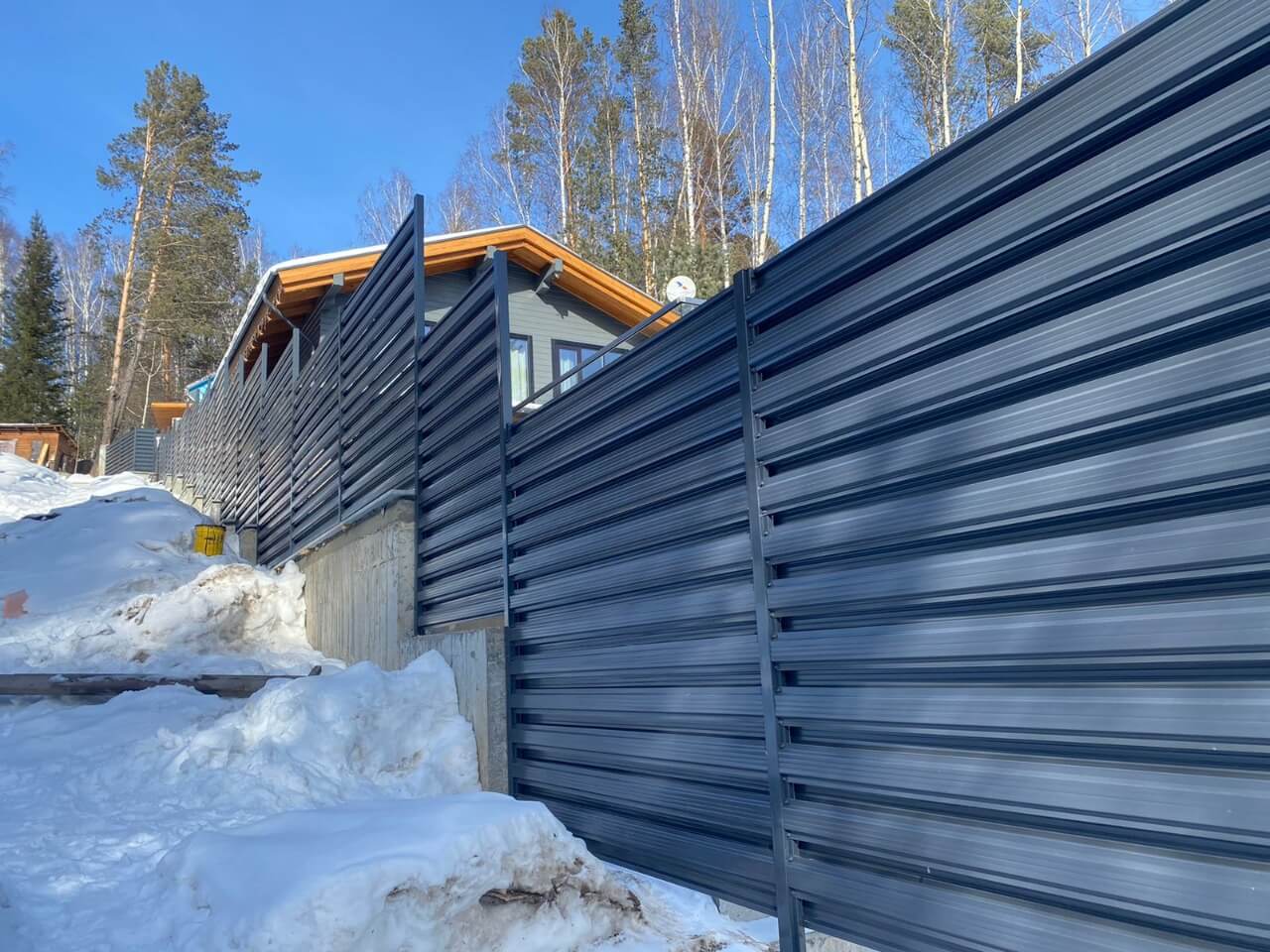 забор из штакетника 130м ral7024/7024 серый графит фото5 в Сыктывкаре