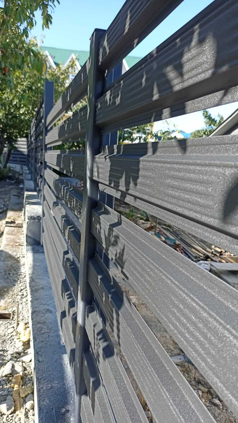 Забор из штакетника 90м RAL7024/7024 Серый Графит фото9 в Сыктывкаре