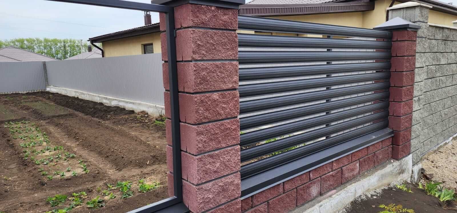 Забор-ранчо из штакетника 21м RAL7024/7024 Серый Графит МАТТЕ фото 7 в Сыктывкаре