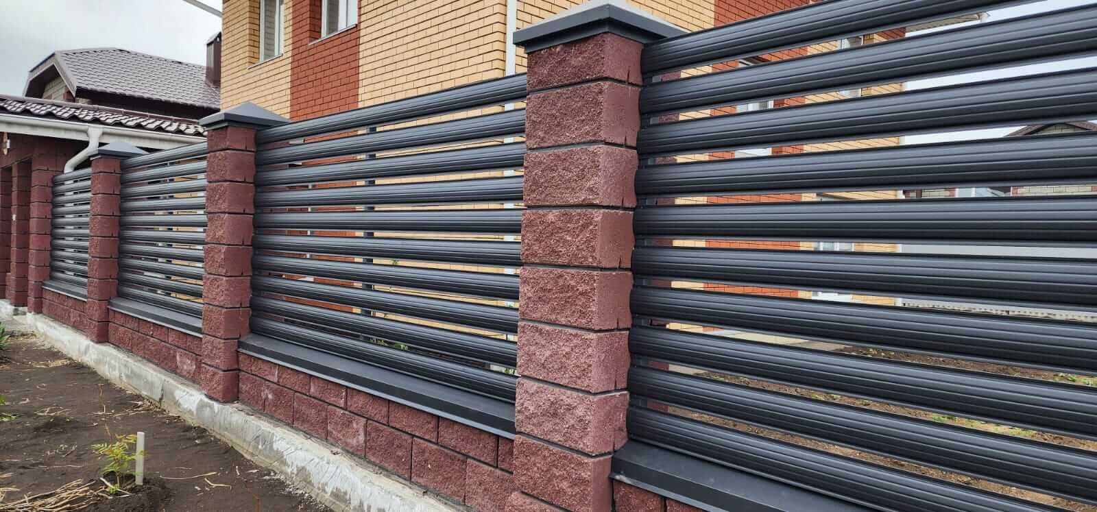 Забор-ранчо из штакетника 21м RAL7024/7024 Серый Графит МАТТЕ двусторонний в Сыктывкаре