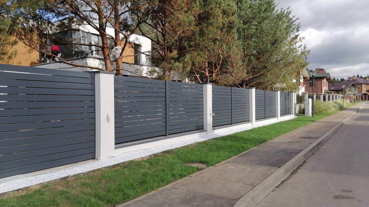 Забор-ранчо из металлопланкена 36м RAL7024 Серый Графит в Сыктывкаре