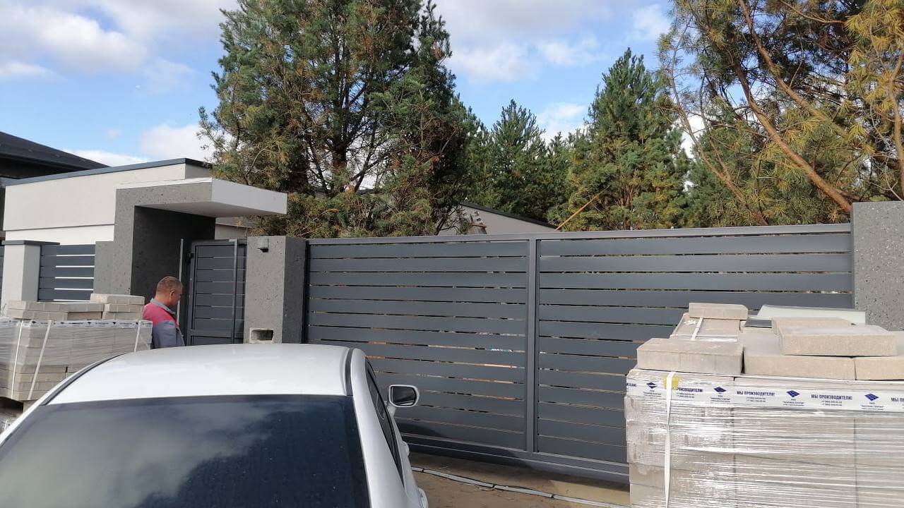 Забор-ранчо из металлопланкена 36м RAL7024 Серый Графит фото 3 в Сыктывкаре