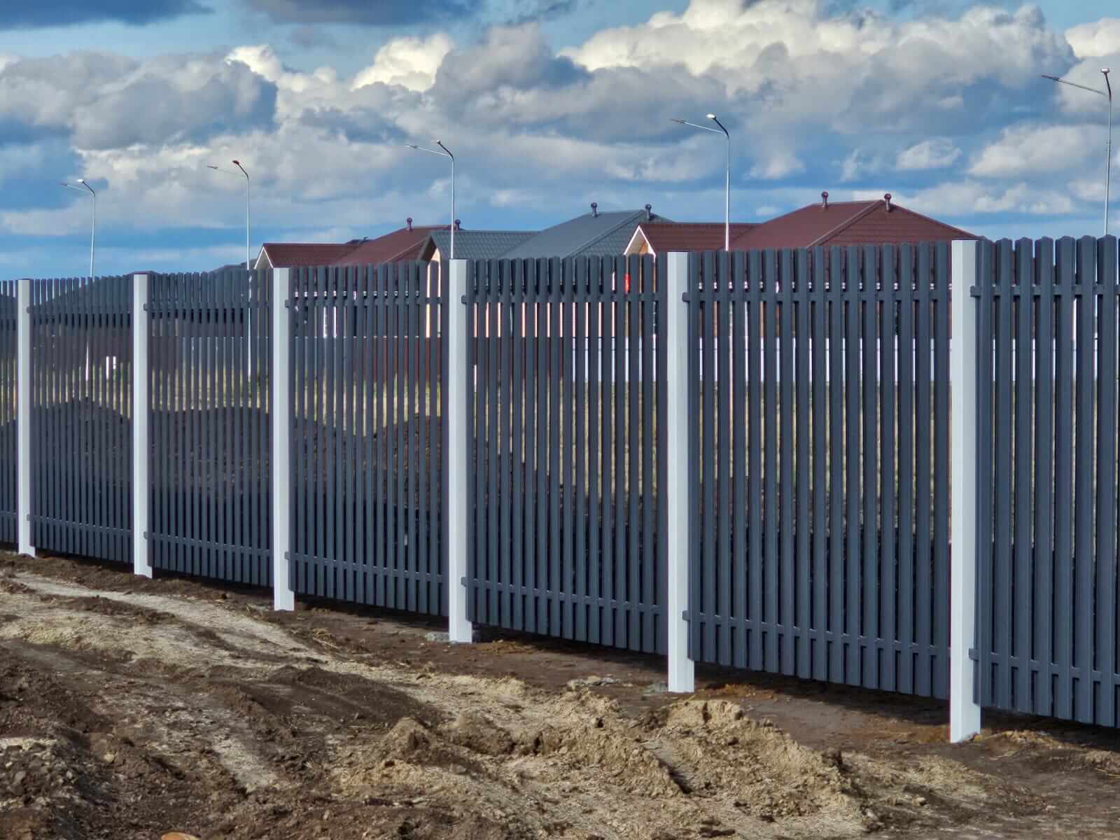 Забор из евроштакетника 234м RAL7024/7024 Серый Графит двусторонний в Сыктывкаре