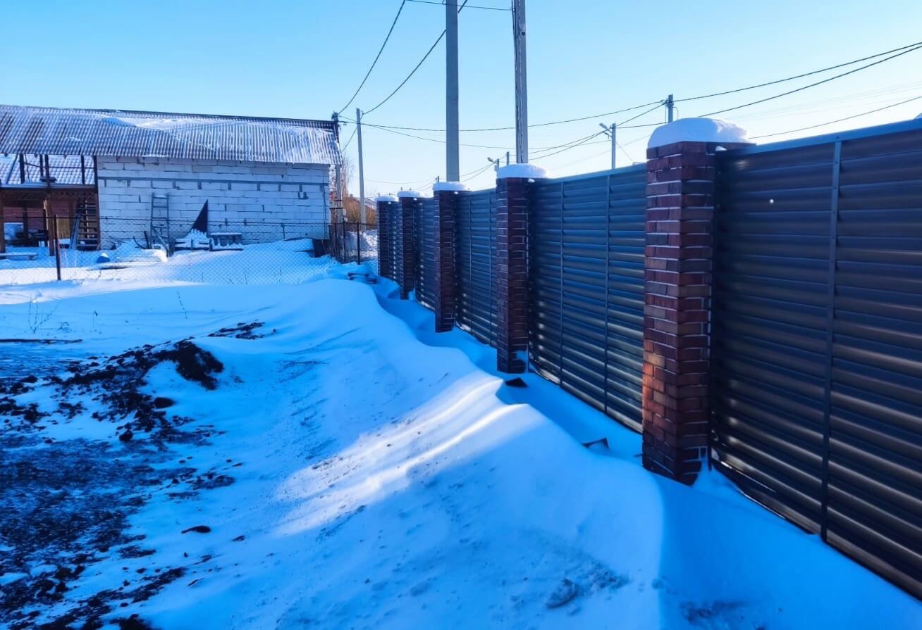 Забор-жалюзи с ламелями еврожалюзи 34м RAL7024/7024 Серый Графит двусторонний фото 1 в Сыктывкаре