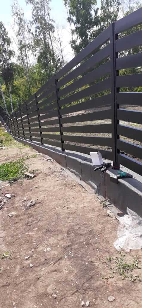 Забор-ранчо из металлопланкена 48м RAL9005 Черный МАТТЕ фото 1 в Сыктывкаре