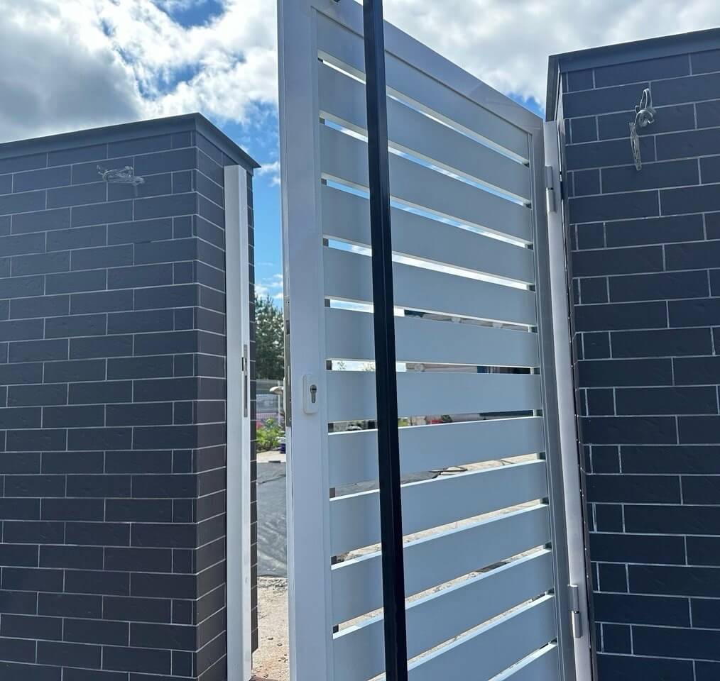 Калитка из металлопланкена RAL9003 Белый фото 1 в Сыктывкаре