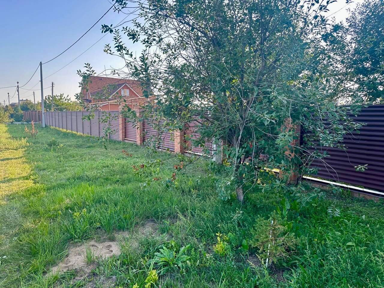 Забор из ламелей Еврожалюзи 53м RAL8017/8017 Шоколад двусторонний МАТТЕ фото 4 в Сыктывкаре