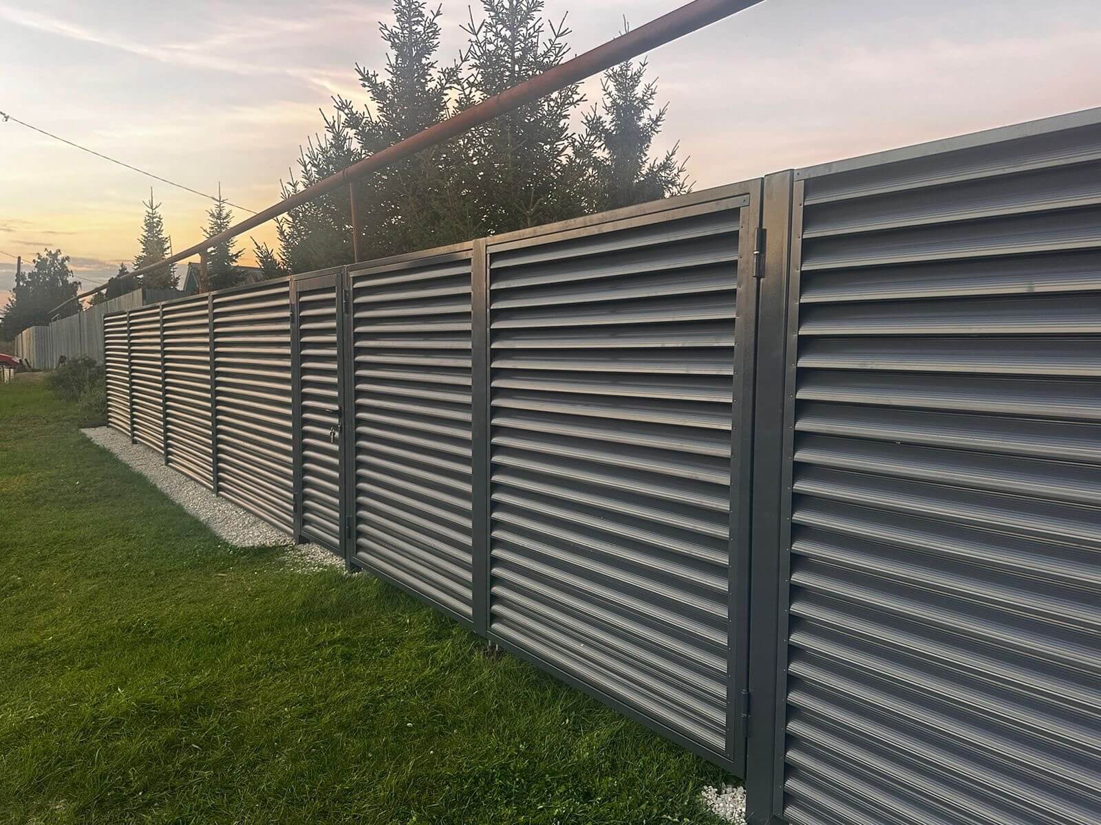 Забор из ламелей Еврожалюзи 26м RAL7024/7024 Серый Графит двусторонний в Сыктывкаре