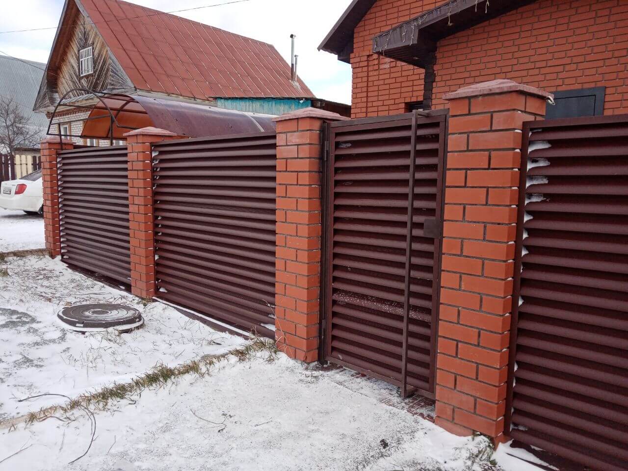 Забор из ламелей еврожалюзи 12м RAL8017/8017 Шоколад двусторонний МАТТЕ фото 2 в Сыктывкаре