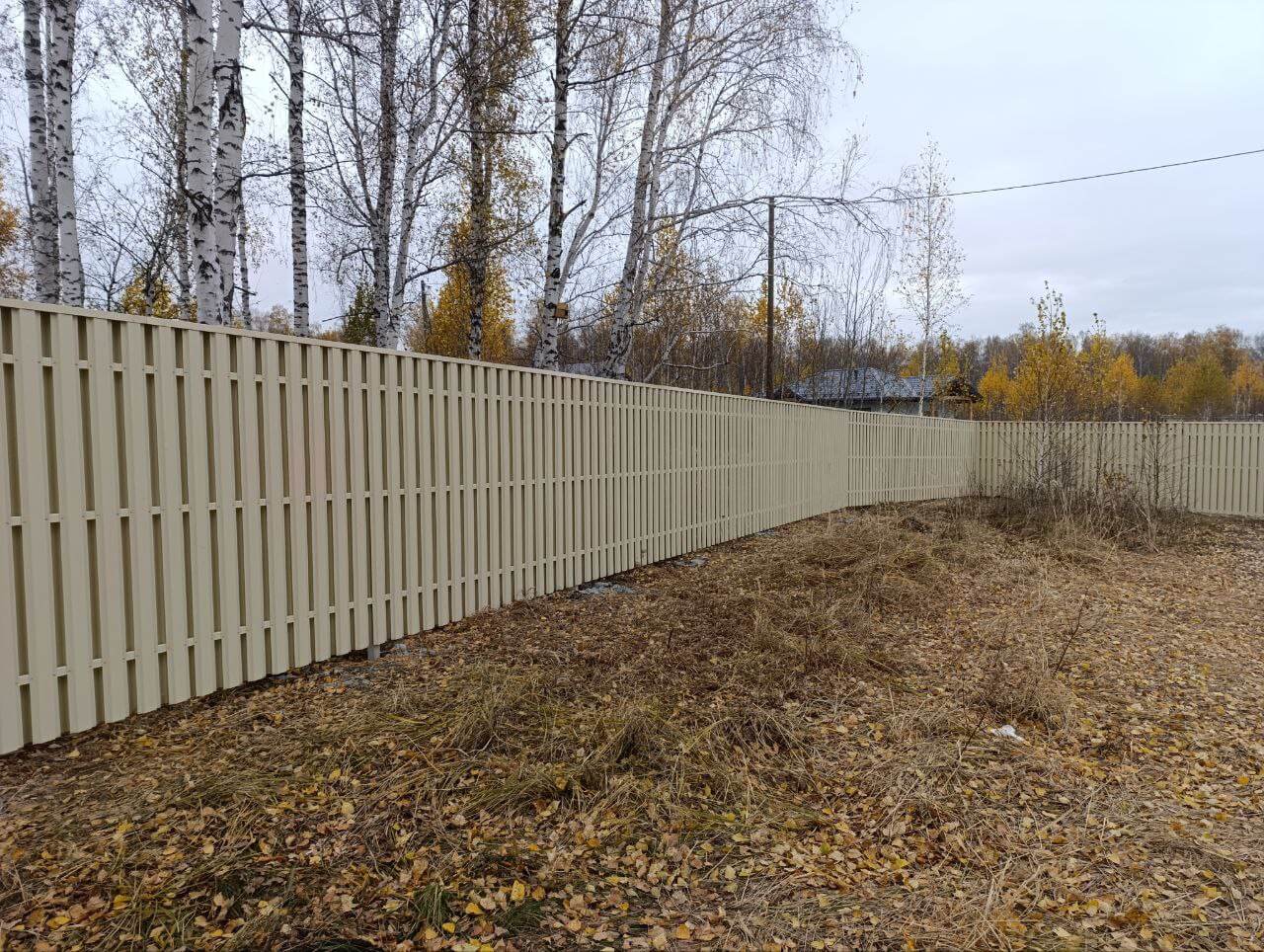 Забор из евроштакетника 140м RAL1015/1015 Слоновая Кость двусторонний фото 1 в Сыктывкаре