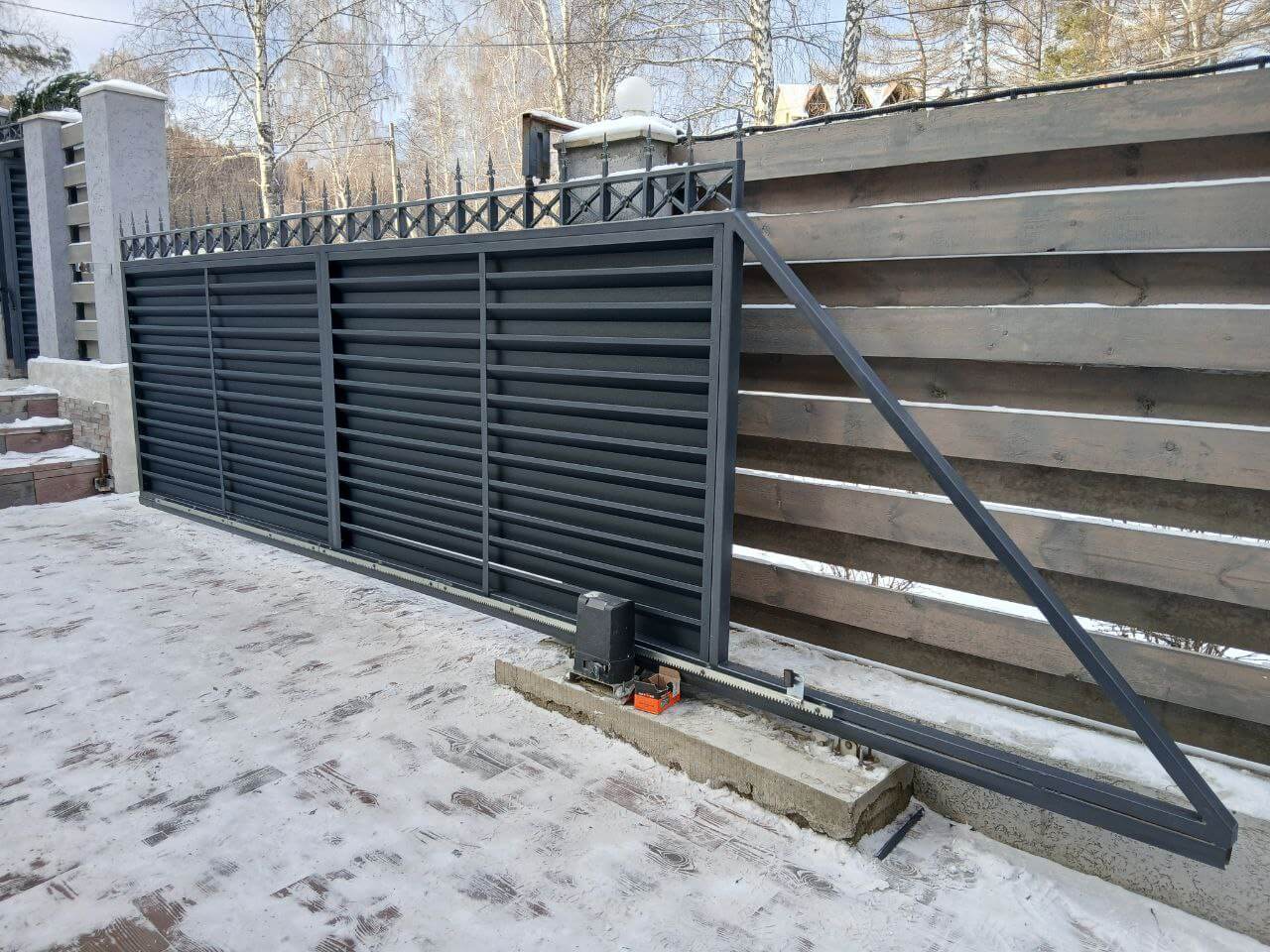 Входная группа из ламелей Хай-Тек RAL7024/7024 Серый Графит двусторонний МАТТЕ фото 23 в Сыктывкаре