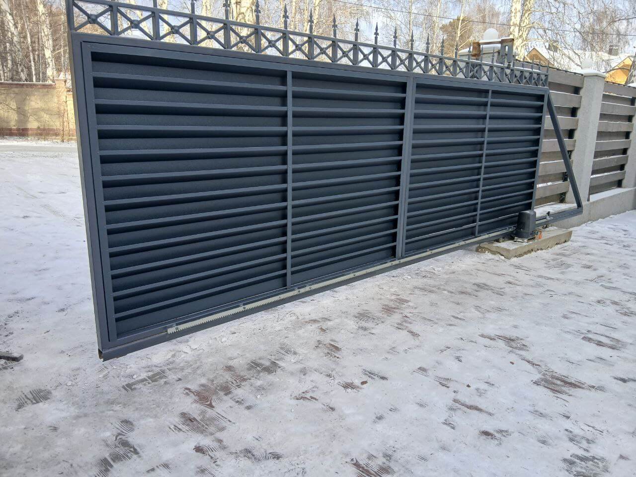 Входная группа из ламелей Хай-Тек RAL7024/7024 Серый Графит двусторонний МАТТЕ фото 8 в Сыктывкаре