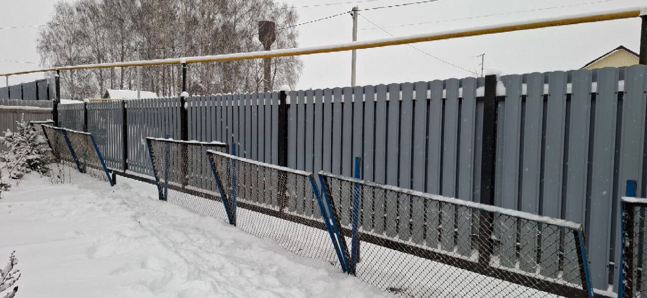 Забор из евроштакетника 27м RAL7024 Серый Графит МАТТЕ фото 5 в Сыктывкаре