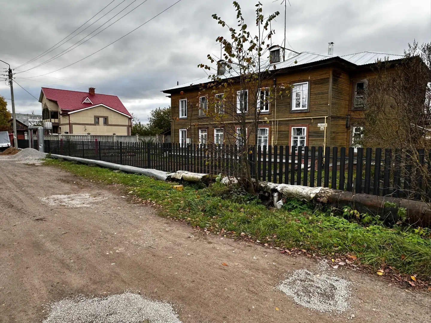 Забор из евроштакетника 63м Черное Дерево 3D Принтек фото 2 в Сыктывкаре
