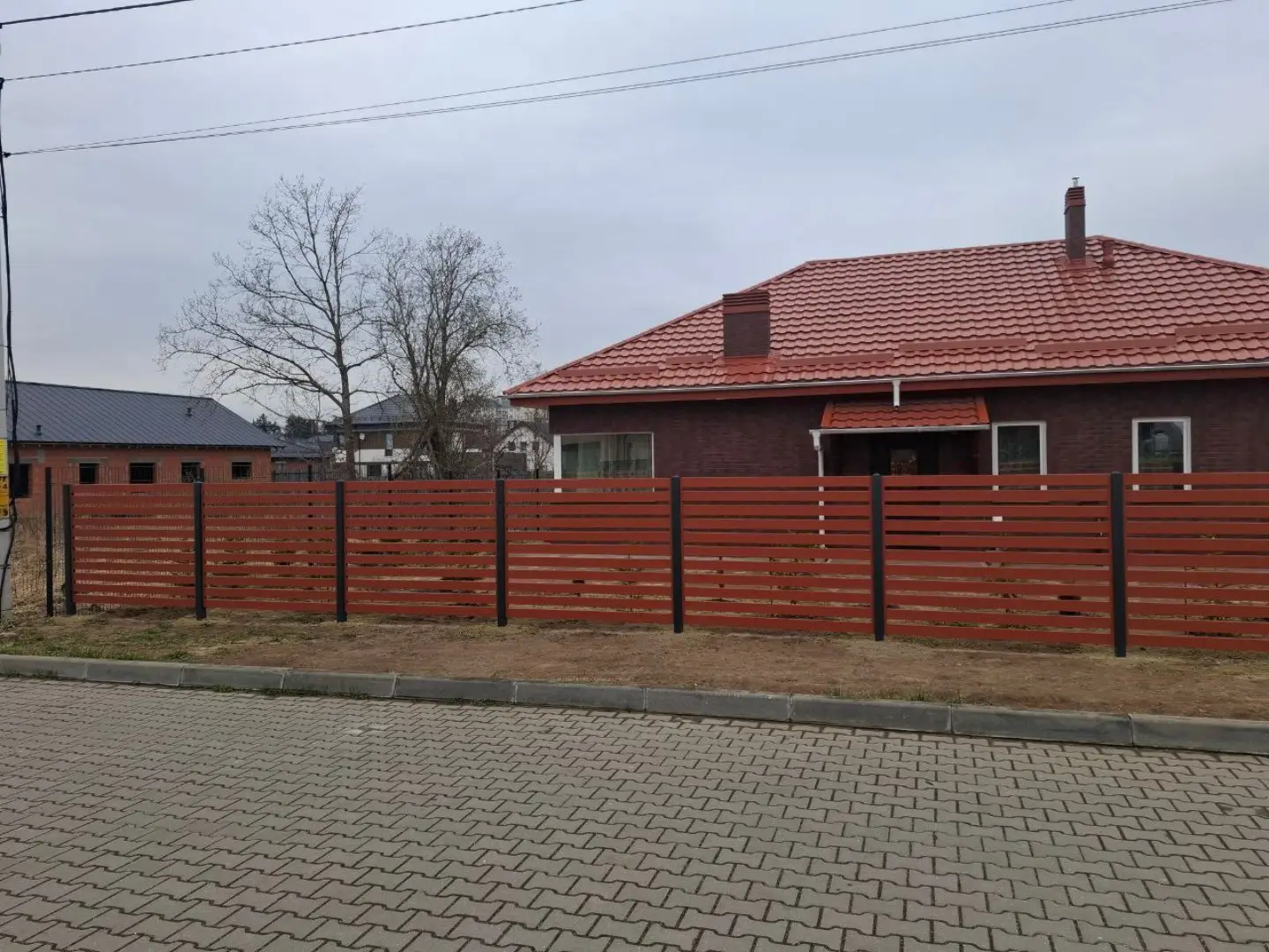 Забор-ранчо из металлопланкена 18м RAL8004 Терракотовый фото 3 в Сыктывкаре
