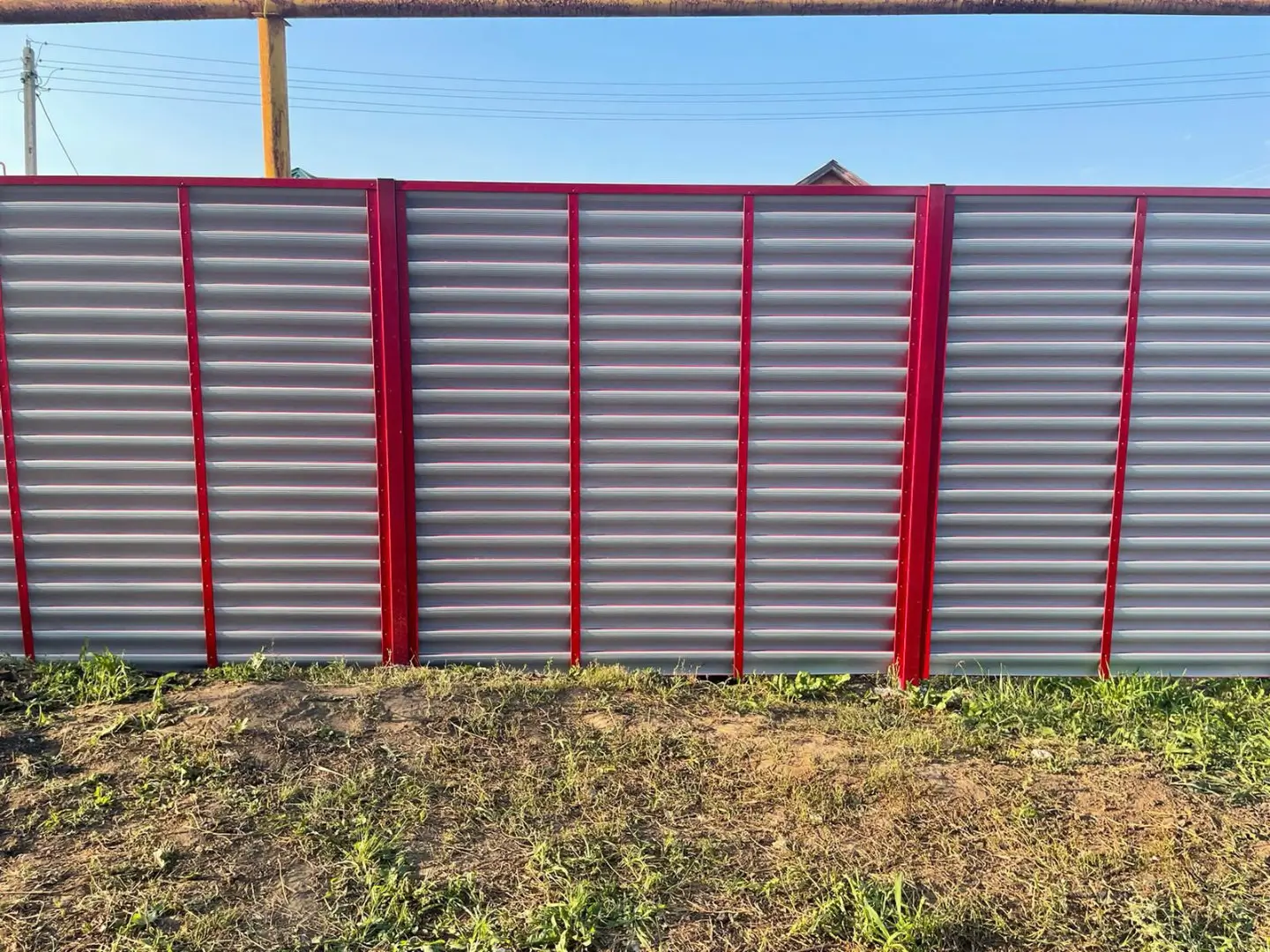 Забор-жалюзи из ламелей Еврожалюзи 24м RAL3003 Рубин фото 5 в Сыктывкаре